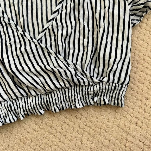 Striped Cotton On Cropped Blouse - Picture 3 of 4